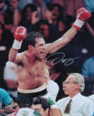 Oscar De La Hoya Signed Photo - Golden Boy 16x20 GLOBAL